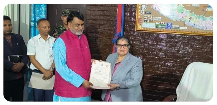 Picsart_25-10-15_20-10-36-954